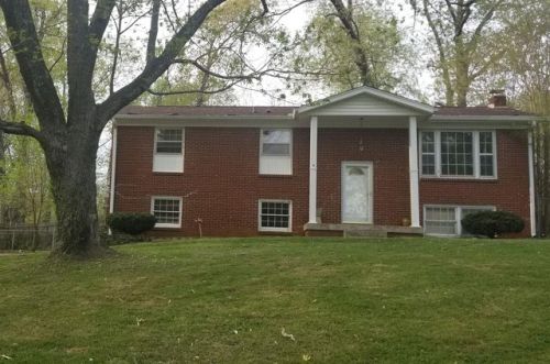 213 Shiloh Rd, Clarksville, TN 37042-8217