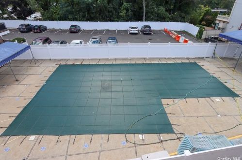 200 Middle Neck Rd, Great Neck NY  11021-1107 exterior