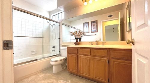 854 Congressional Rd, Simi Valley CA 93065-6613 exterior