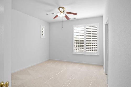 2709 Mira Vista Dr, Modesto CA  95356-8798 exterior