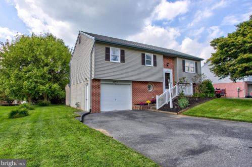 1933 Wilderness Rd, Lancaster, PA 17603-9319