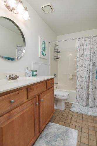 1404 School House Rd, Mount Pleasant SC  29464-3844 exterior