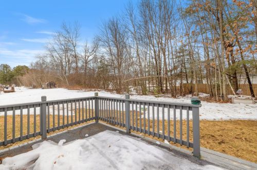 251 Fire Pond Rd, Hopkinton NH  03229-2923 exterior