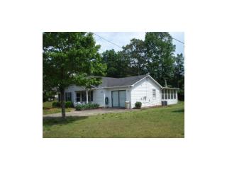 385 Springlake Dr, Lawrenceville, GA 30046-5998