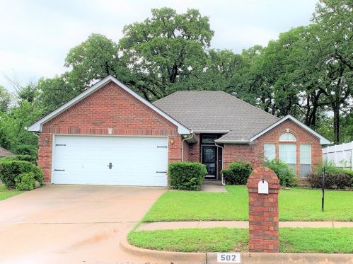 502 Sunrise Cv, Denton, TX 76209-1975