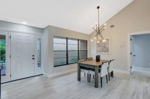 714 Reef Point Cir, Naples FL  34108-8736 exterior