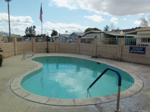 655 Main St, San Jacinto CA  92583-4346 exterior