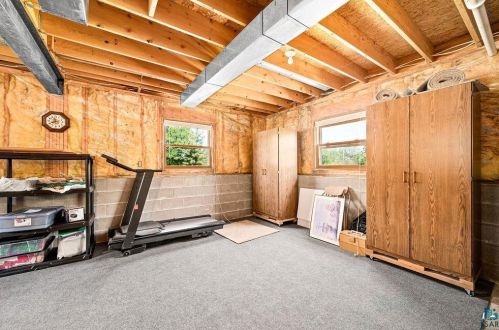 5260 Samuelson Rd, Duluth MN 55811-9789 exterior