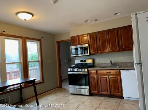 31 Miller Rd, Lakewood NJ  08701-2919 exterior