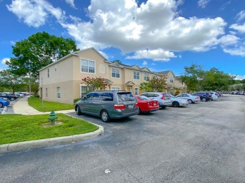 403 Wilton Cir, Sanford, FL 32773-4949