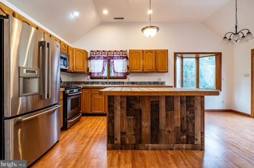 4940 Skippack Pike, Collegeville PA  19473-2049 exterior