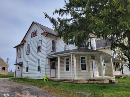 194 Nashville Blvd, Spring Grove, PA 17362-8413