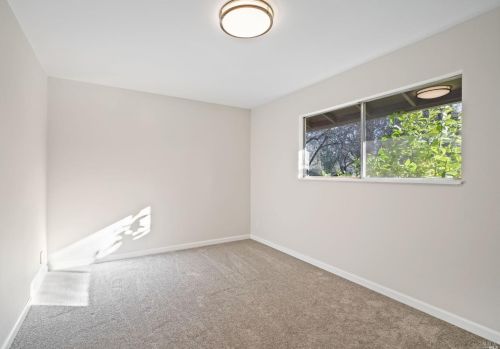 930 Live Oak Ave, Ukiah CA  95482-3733 exterior