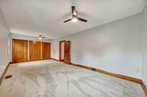 328 Moody Ave, New Castle PA  16105-2487 exterior