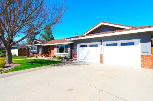 913 Terrace Pl, Modesto, CA 95350-1642