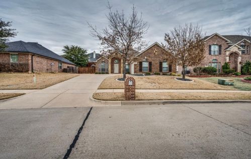 209 Lawson Farms Dr, Midlothian TX  76065-7606 exterior