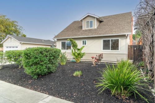 1205 Sierra Mar Dr, San Jose, CA 95118-1233