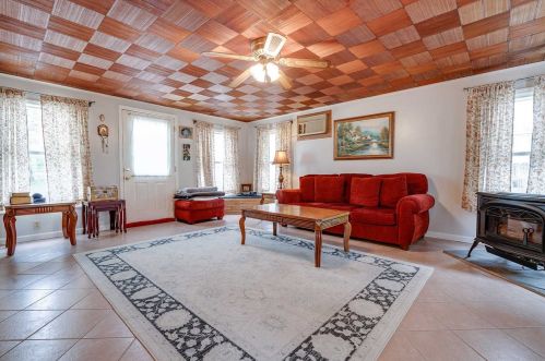 205 Titusville Rd, Poughkeepsie NY  12603-3270 exterior