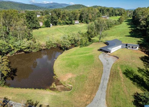 2615 Amicus Rd, Stanardsville VA  22973-3163 exterior
