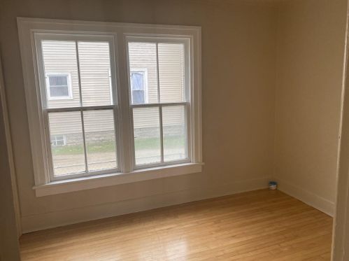 409 Ashland Ave, Green Bay, WI 54303-2803