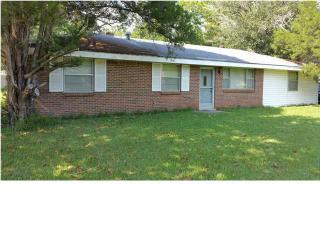 2710 Club House Rd, Mobile, AL 36605-4372
