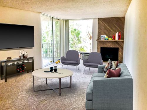 818 C Ave, San Diego, CA 92118-2633