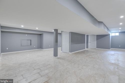 3819 Vincent Dr, Collegeville PA  19426-3058 exterior