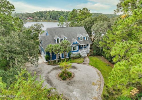 2 Bajala Dr, Beaufort, SC 29907-1120