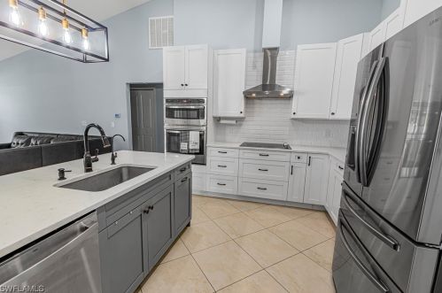 3019 40 St, Lehigh Acres FL 33976-4642 exterior