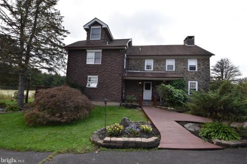 26 Church Rd, Richlandtown, PA