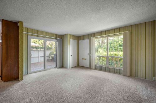 9681 Easter Way, San Diego, CA 92121-1907