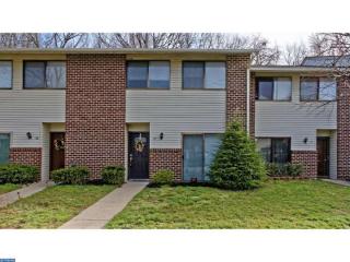 37 Roseberry Ct, West Deptford, NJ 08096-2912