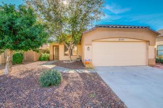 1949 Tracy Ln, Phoenix, AZ 85023-4371