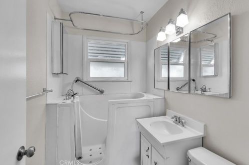 804 Reeder Ave, Covina CA 91724-1620 exterior