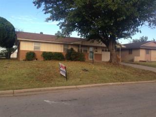 1035 Alta Ln, Lawton, OK 73501-8412