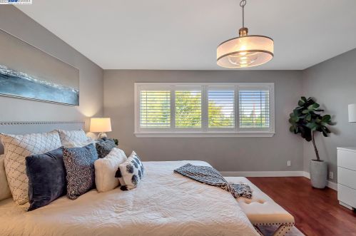 1042 Lomitas Ave, Livermore CA  94550-6436 exterior