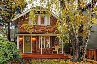 119 52 St, Seattle WA  98105-3344 exterior