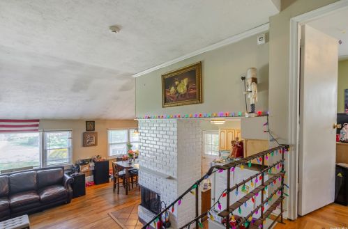 3 Jay Rd, South Setauket NY  11720-2727 exterior