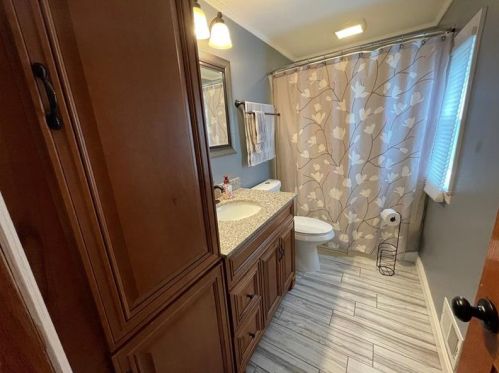 338 Center St, Bridgeville PA  15017-2434 exterior