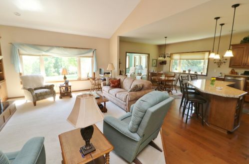 1411 Karnis Dr, Alex MN  56308-5178 exterior