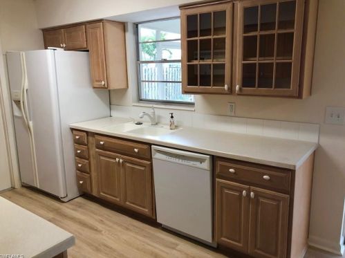 1382 Illinois Dr, Naples, FL 34103-3889