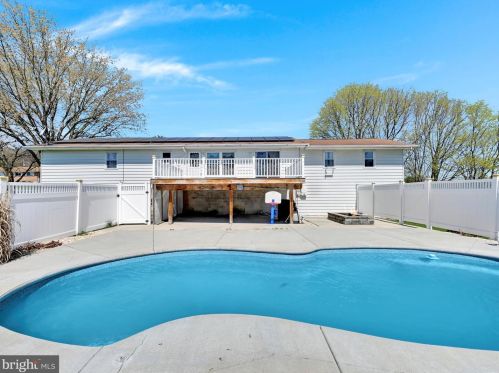 32 North Dr, Schuylkill Haven PA  17972-8955 exterior
