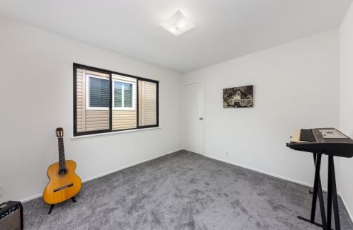 1360 Southgate Ave, Daly City CA  94015-3939 exterior