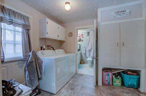 210 Allen St, Franklin OH  45005-2106 exterior