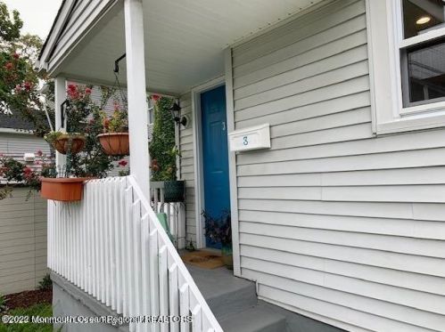 1014 5th Ave, Tinton Falls, NJ 07712-5015