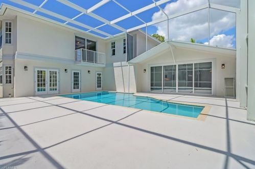 1100 Royal Palm Dr, Naples, FL 34103-4850