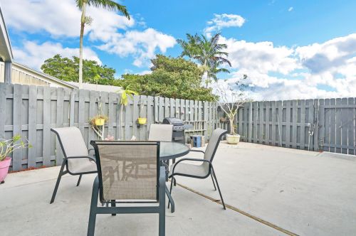 1182 Shibumy Cir, West Palm Beach, FL 33415-4830