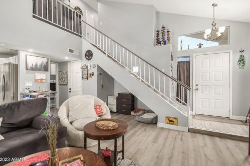 4011 Camino Vivaz, Glendale AZ  85310-5516 exterior