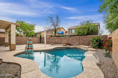837 Cathy Dr, Gilbert AZ 85296-3639 exterior