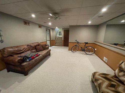 1450 15th St, Willmar MN  56201-2071 exterior